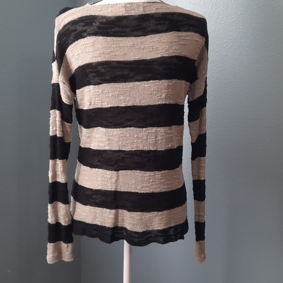 525 America Scoopneck RawEdge Sweater - Picture 8 of 8